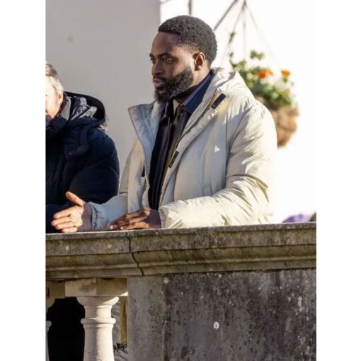 DI Russell Carter Ludwig White Puffer Hooded Coat - Image 2