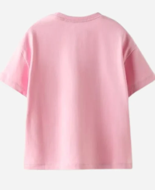 River Blossom Poppas House S01 Pink Heart Graphics T-Shirt - Image 3